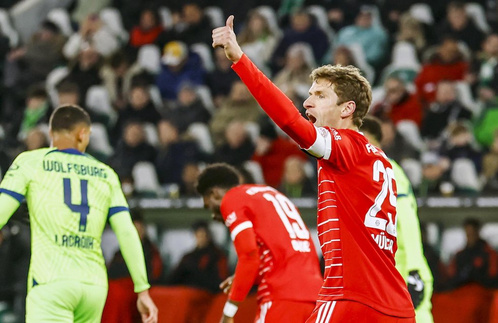 Bayern Munich mantuvo su liderato en la Bundesliga tras golear a Wolfsburgo