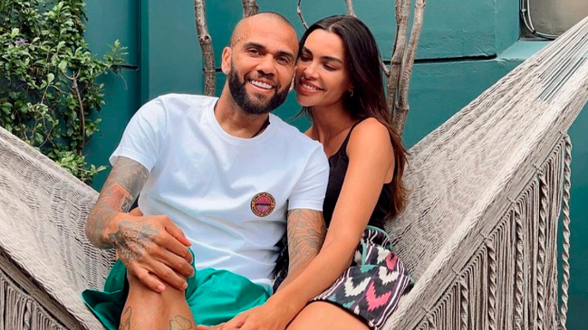 Esposa visitó a Daniel Alves en la cárcel: “No lo voy a dejar solo en el peor momento de su vida”