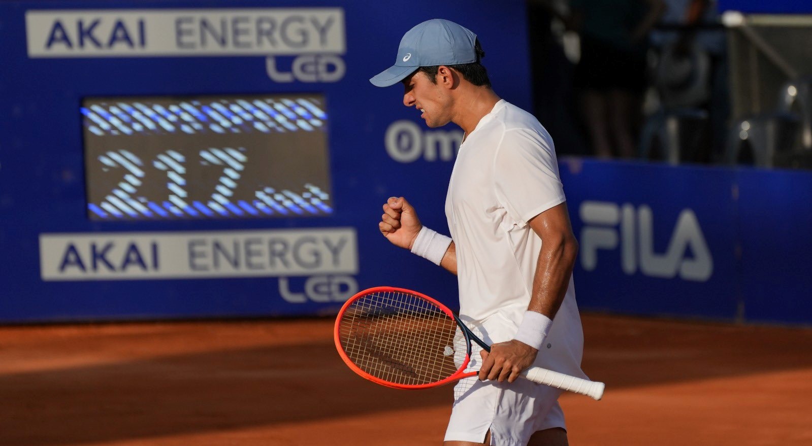 Cristian Garin se estrenó con un triunfazo sobre Pedro Martínez en el ATP de Córdoba