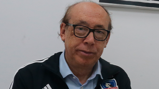 Alfredo Stöhwing dio por cerrado el plantel 2023 de Colo Colo