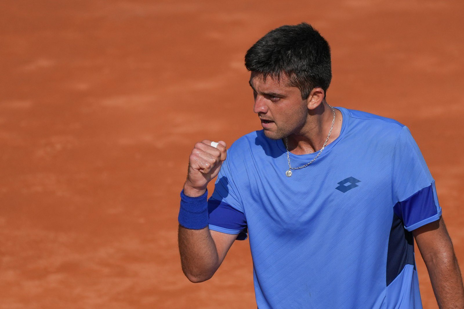 Tomás Barrios enfrenta a Bernabé Zapata en octavos de final del ATP de Córdoba