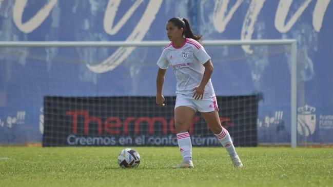 Karen Araya se lució con un gol olímpico en la liga española