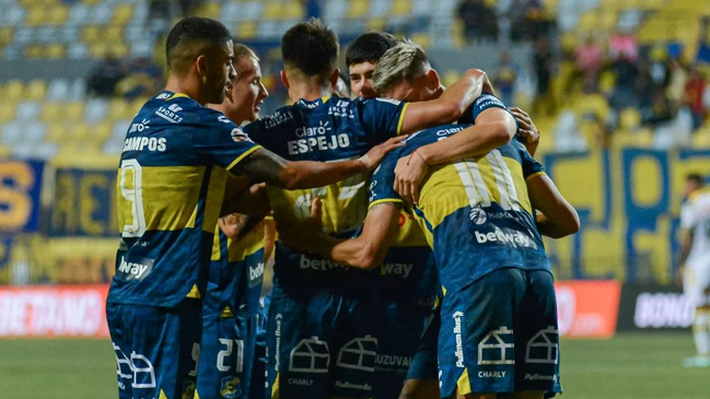 Everton consiguió su primera victoria del Campeonato a costa de Coquimbo Unido