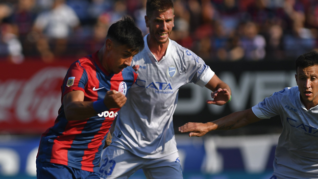 Thomas Galdames tuvo acción en la derrota de Godoy Cruz frente a San Lorenzo