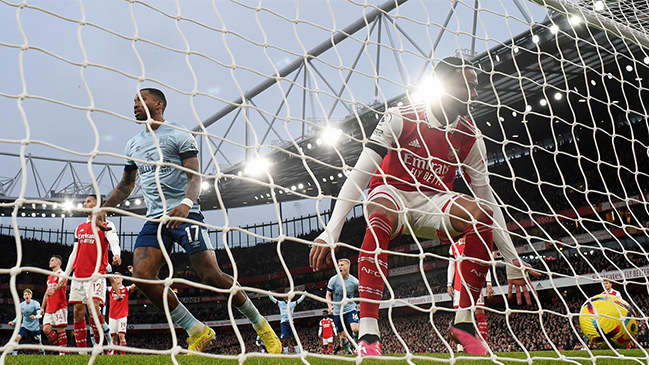 Escándalo en la Premier League: “Error humano” evitó triunfo de Arsenal