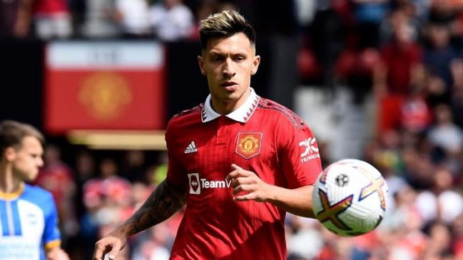 DT de Manchester United ve positivo que apoden “El Carnicero” a Lisandro Martínez