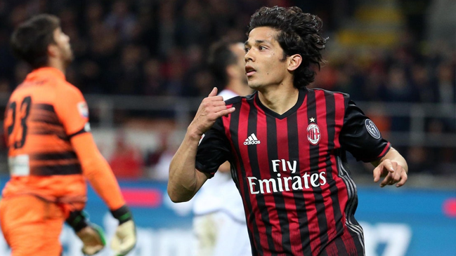 Exquisita definición: El gol que marcó Matías Fernández en AC Milan