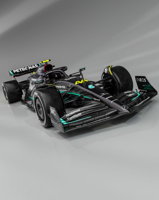 De vuelta al negro: Mercedes presentó el bólido para la temporada 2023 de Fórmula 1