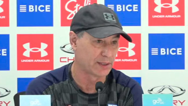 Holan: Un equipo competitivo que gane, guste y golee no se encuentra de la noche a la mañana