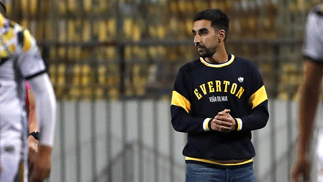 Francisco Meneghini advirtió a Colo Colo: “Iremos al Monumental a tratar de ganar”