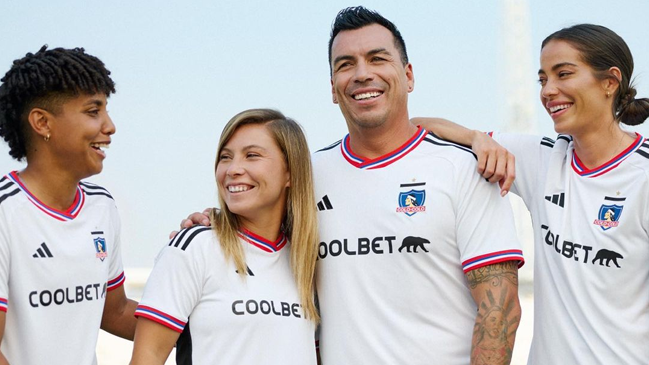 “Una inspiración especial y herencia única”: Colo Colo oficializó su camiseta modelo 2023