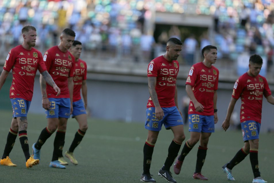 Unión Española sigue empantanado sin saber de triunfos tras caer ante Magallanes en La Florida