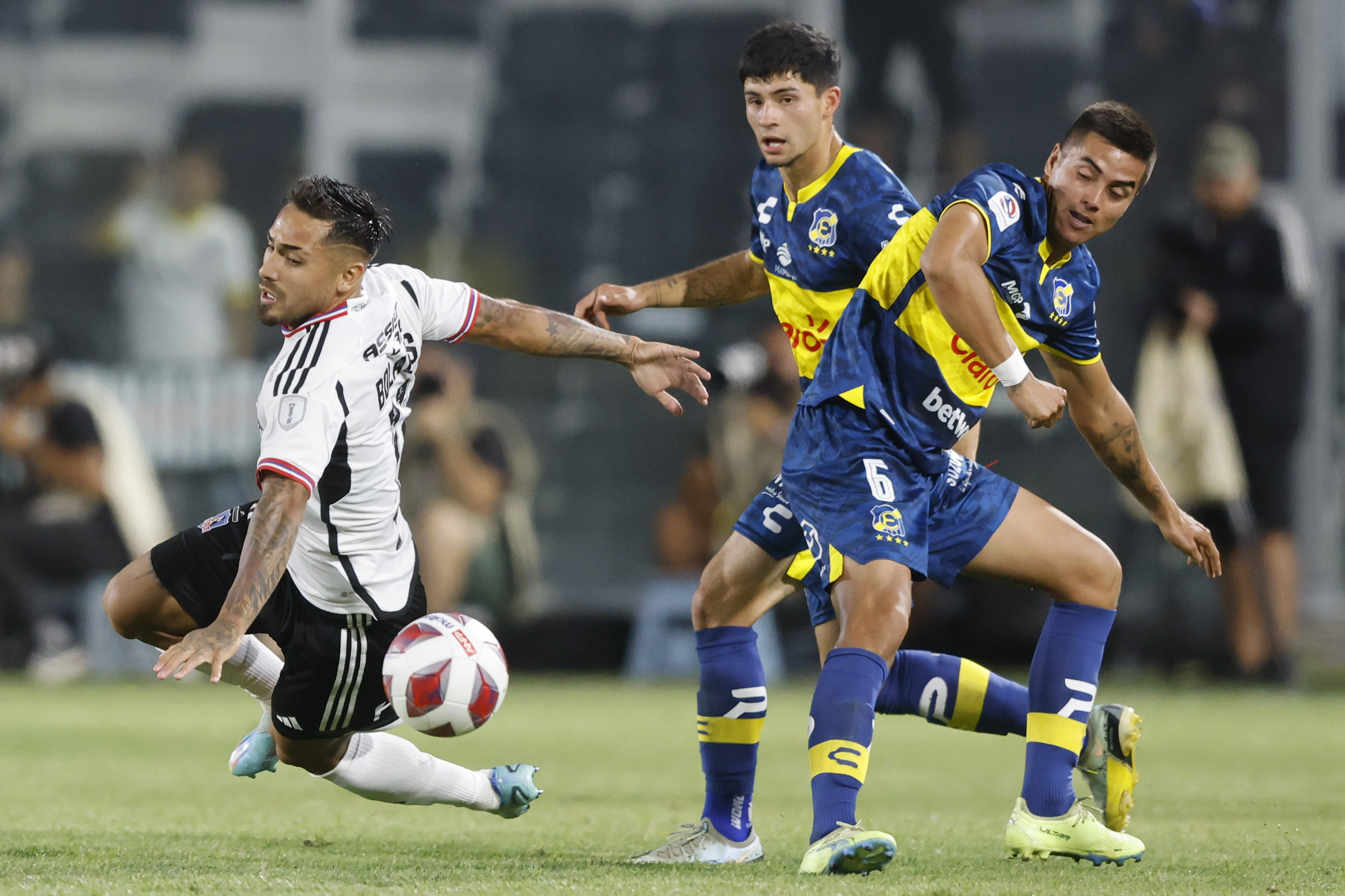 “Chilealbo”: Los ecos del empate de Colo Colo ante Everton en el Monumental