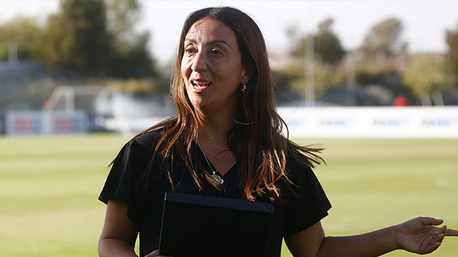 Cecilia Pérez criticó “discriminación evidente contra la U y su hinchada”