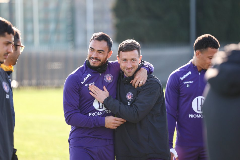 Toulouse destacó que la conexión de Gabriel Suazo con Ado Onaiwu volvió a ser decisiva