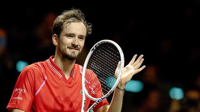 Daniil Medvedev batió a Félix Auger-Aliassime y jugará ante Andy Murray la final en Doha