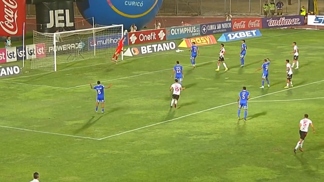 La aplaudida tapada de Cristóbal Campos ante Curicó Unido