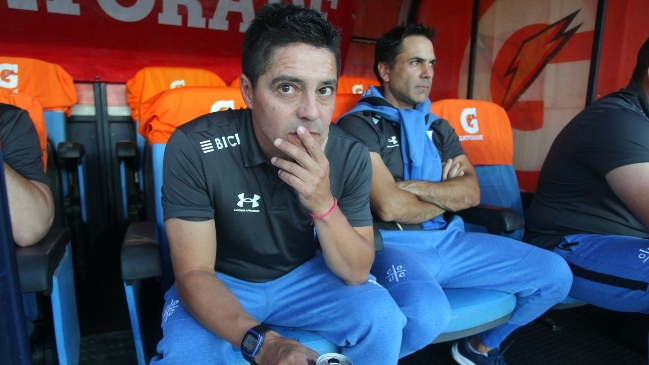 Ayudante de Holan: No estamos pensando en ser candidatos al título, sino que en jugar mejor