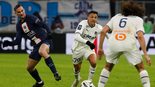 Alexis fue sustituido a 10 minutos del final en pobre presentación de Marsella ante PSG