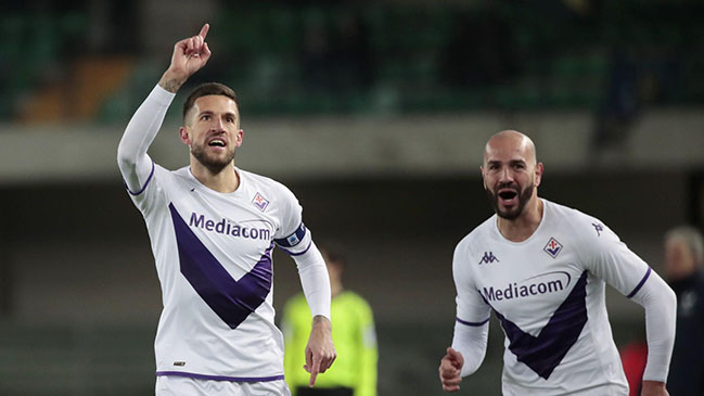Biraghi anotó un golazo desde la mitad de la cancha en la victoria de Fiorentina