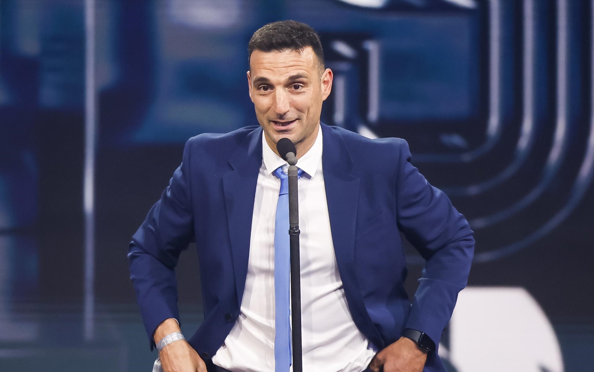 Lionel Scaloni se alzó como mejor técnico del 2022 en los premios The Best de la FIFA
