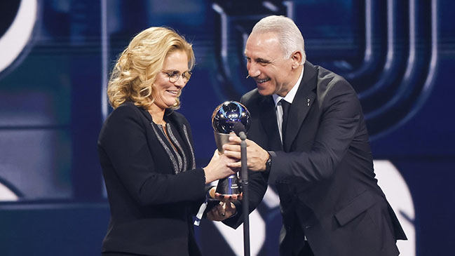 Sarina Wiegman ganó su tercer premio The Best a mejor entrenadora