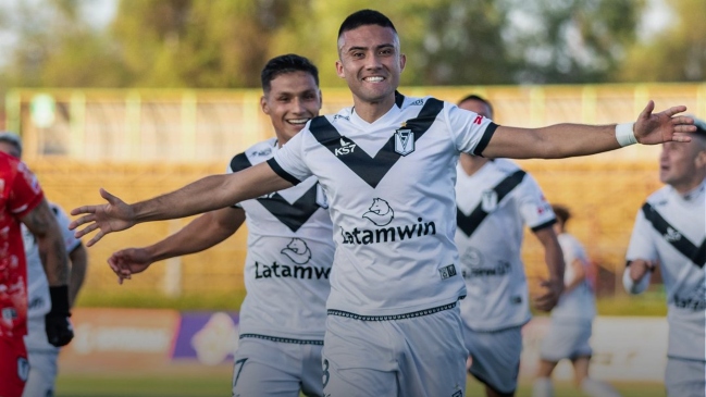 Santiago Morning se situó en la parte alta del Ascenso tras vencer a San Marcos de Arica
