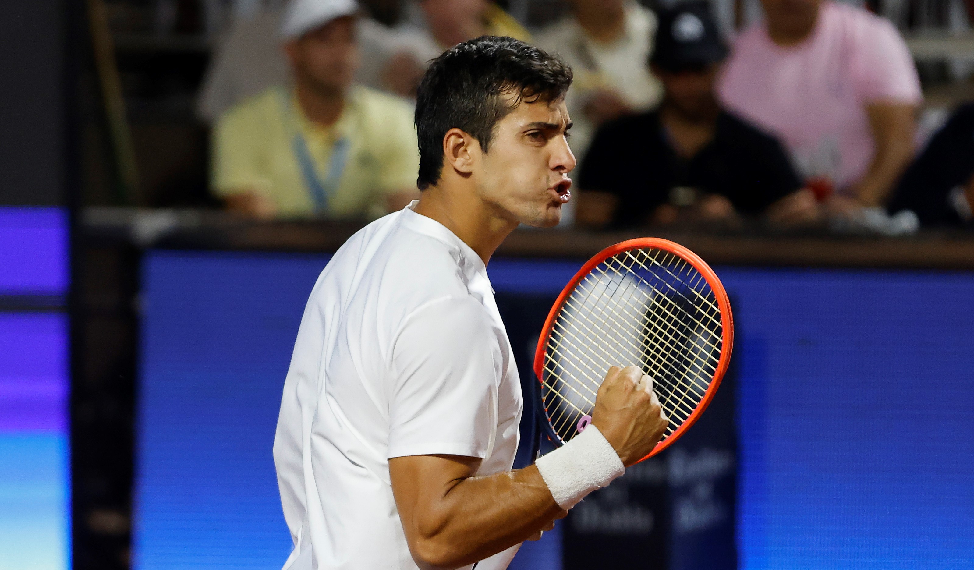 Cristian Garin se estrenó en el ATP 250 de Santiago con triunfazo sobre Dominic Thiem