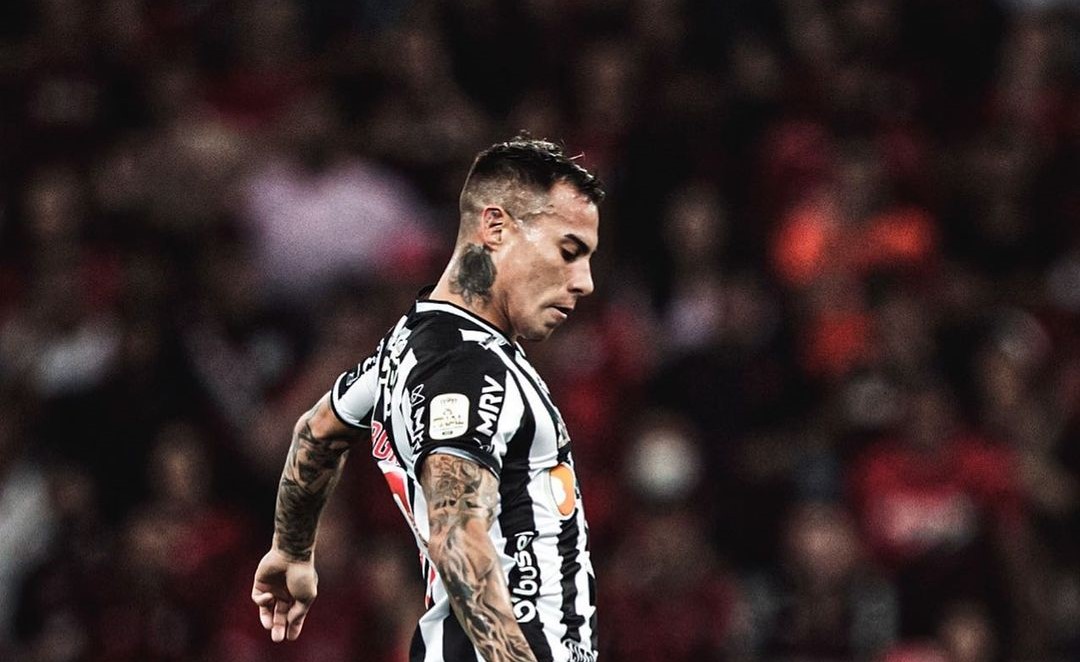 Eduardo Vargas erró un penal en clasificación de Atlético Mineiro en la Libertadores