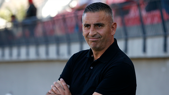 Jaime García exigió respeto y anunció el final de su proceso en Ñublense