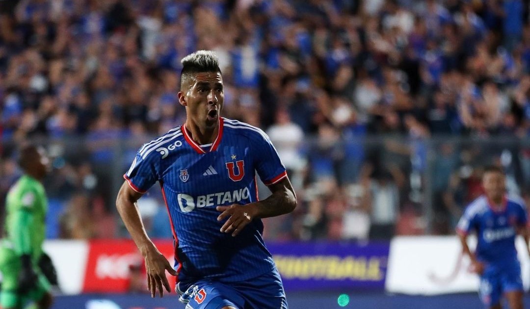 La U tomó ventaja ante La Calera en Santa Laura con un zurdazo de Leandro Fernández