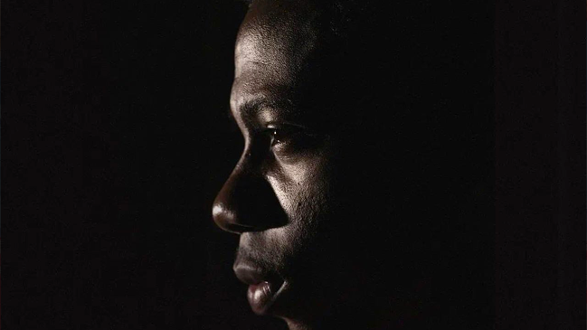 Fiscalía neerlandesa pidió prisión para futbolista acusado de apuñalar a su primo