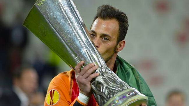 Excampeón de Europa League con Sevilla recibió amenazas de muerte tras el título