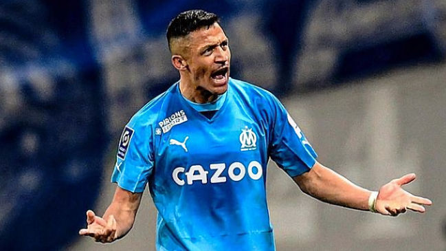 “Es un mercenario”: Alexis recibió ácida crítica tras poner en duda su continuidad en Marsella