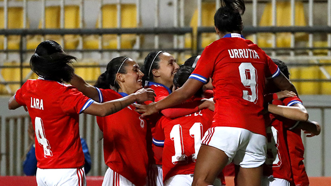 [ANALISIS] Chile puso plazo de validez a la profesionalización de su fútbol femenino