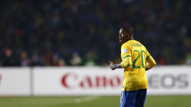 Justicia brasileña rechazó retirar el pasaporte a Robinho