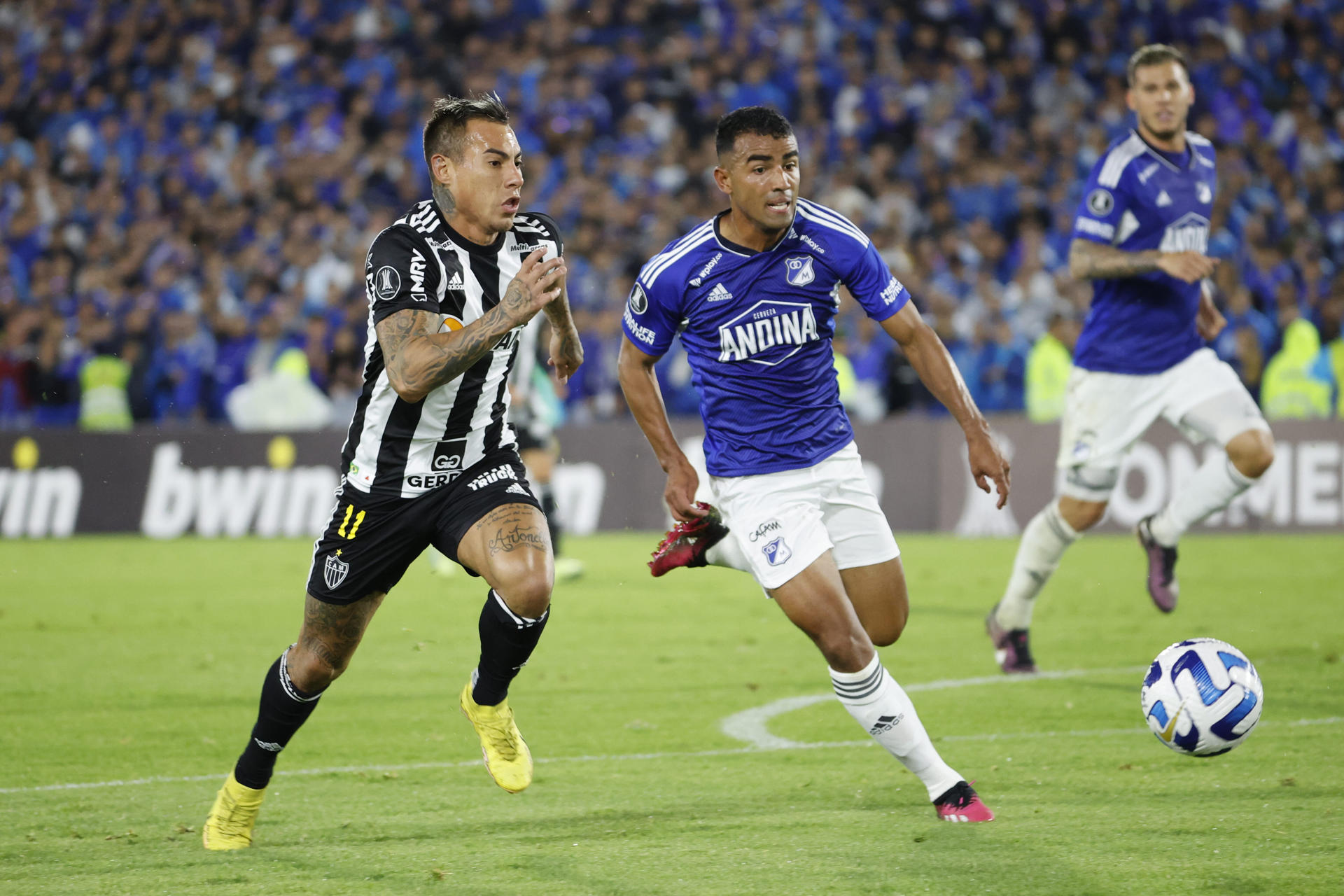Eduardo Vargas vio acción en empate de Atlético Mineiro y Millonarios en la Libertadores