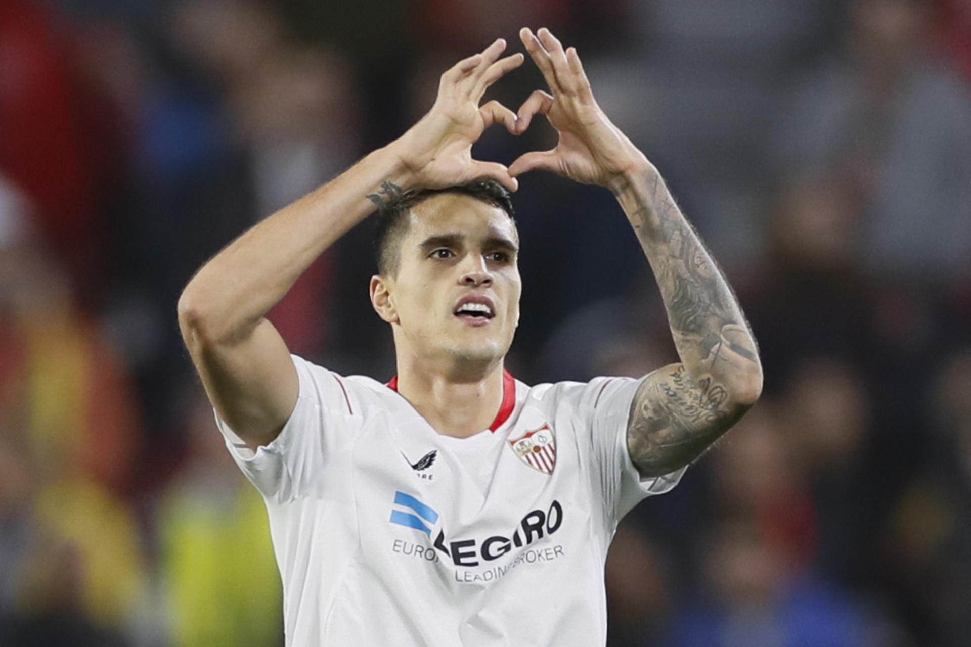 Sevilla tomó ventaja ante Fenerbahce en los octavos de la Europa League