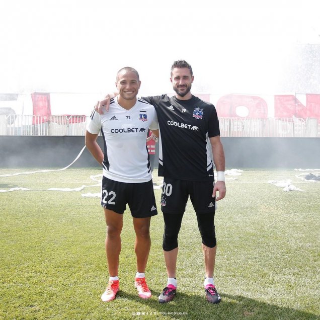 Los exU. de Chile Benegas y De Paul gozaron con el arengazo en el Estadio Monumental