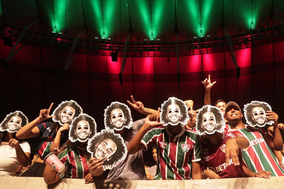 Una multitud recibió a Marcelo de regreso en Fluminense en el Maracaná