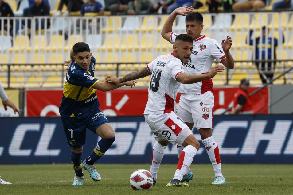 Ñublense llegó a cinco partidos seguidos sin ganar al caer a manos de Everton en Sausalito