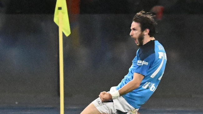 El georgiano Khvicha Kvaratskhelia lideró con un golazo la victoria de Napoli sobre Atalanta