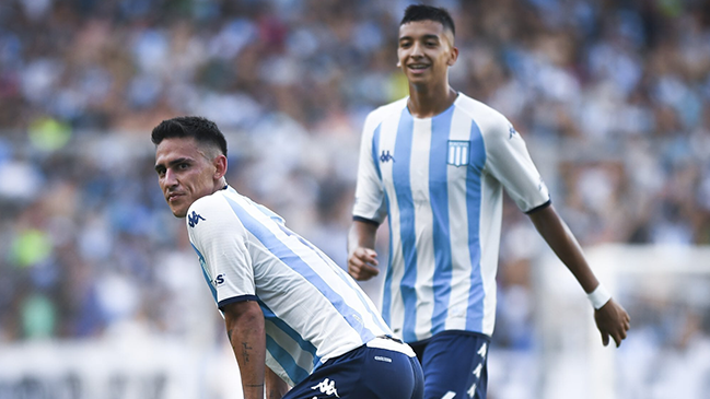 Racing con Gabriel Arias y Oscar Opazo como titulares venció con lo justo a Sarmiento