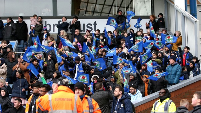 Ben Brereton destacó a la hinchada de Blackburn y pidió apoyo en próximos partidos decisivos