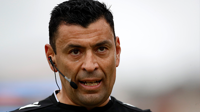 Tobar y el “juegue juegue”: Los futbolistas lo entienden y ayudan que el producto sea más potente