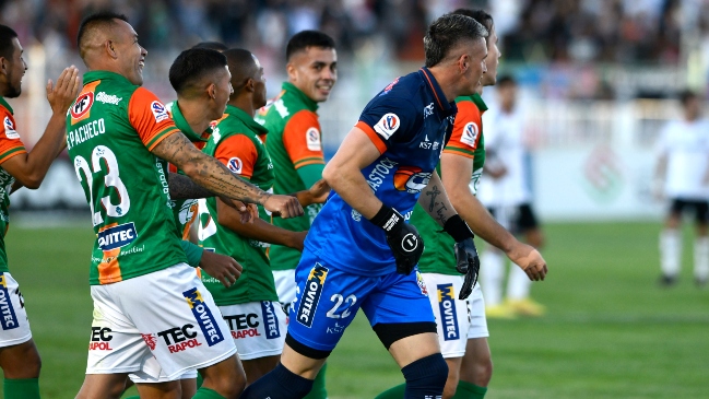 Requena no fue el primero: Los goles arco a arco en la historia del fútbol chileno