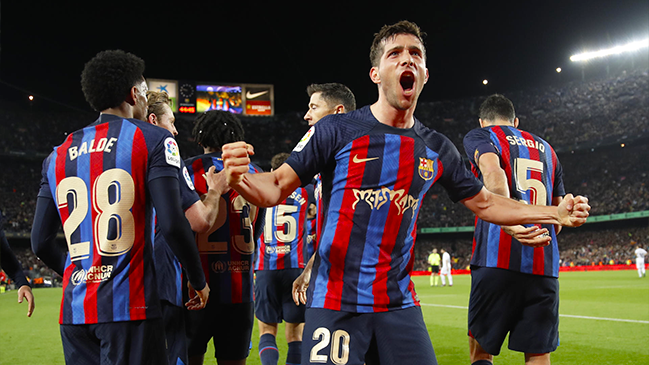 Barcelona tumbó a Real Madrid en el clásico y dio un enorme paso hacia el título en España