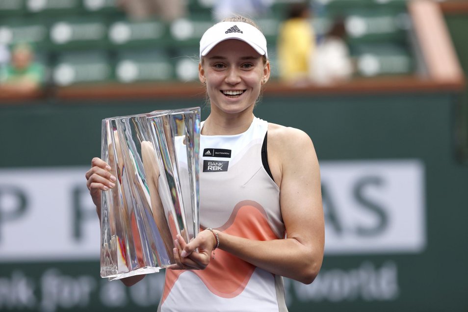 El festejo de Elena Rybakina tras ganar por primera vez un torneo WTA 1.000 en Indian Wells