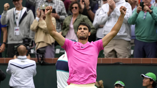 Carlos Alcaraz volvió a la cima del tenis mundial tras ganar el Masters de Indian Wells