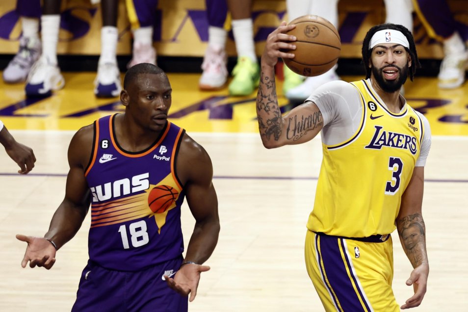 Los Lakers vencieron a Phoenix y sumaron un triunfo clave en sus aspiraciones